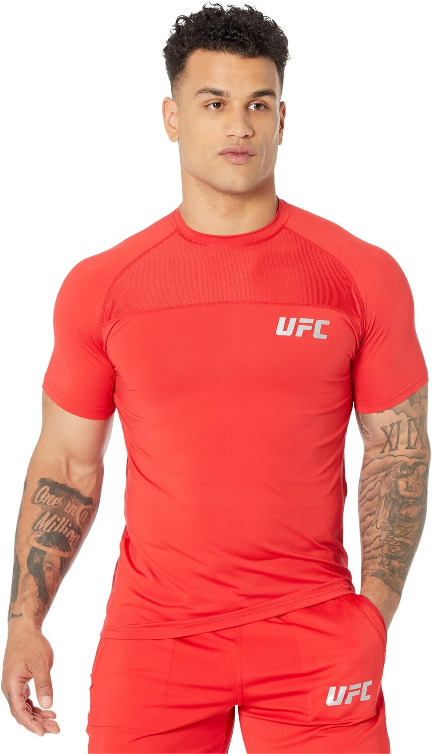 

Футболка с коротким рукавом и круглым вырезом UFC, красный