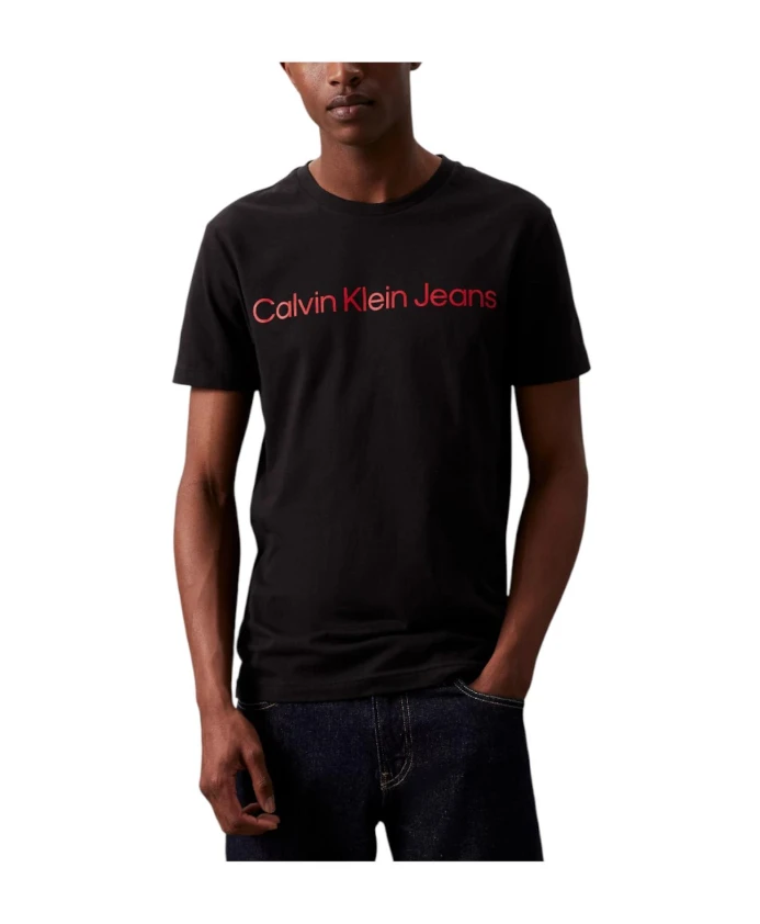 

Футболка из органического хлопка, классический круглый вырез. Calvin Klein, черный