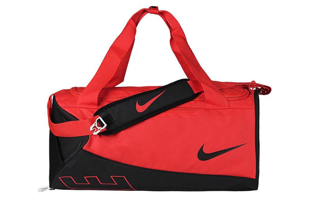 

Спортивная сумка унисекс Nike, Red