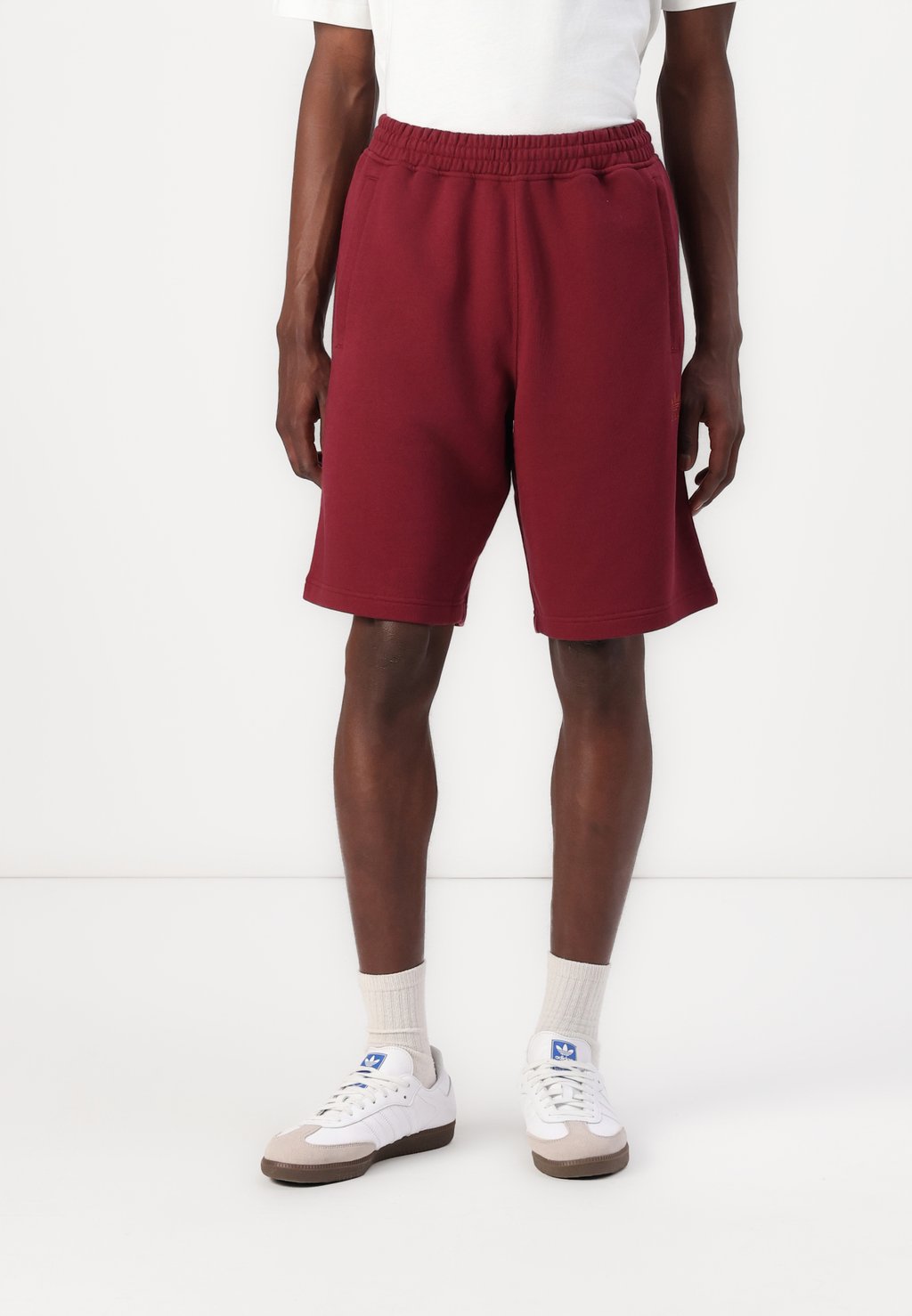 

Шорты adidas Originals, красный