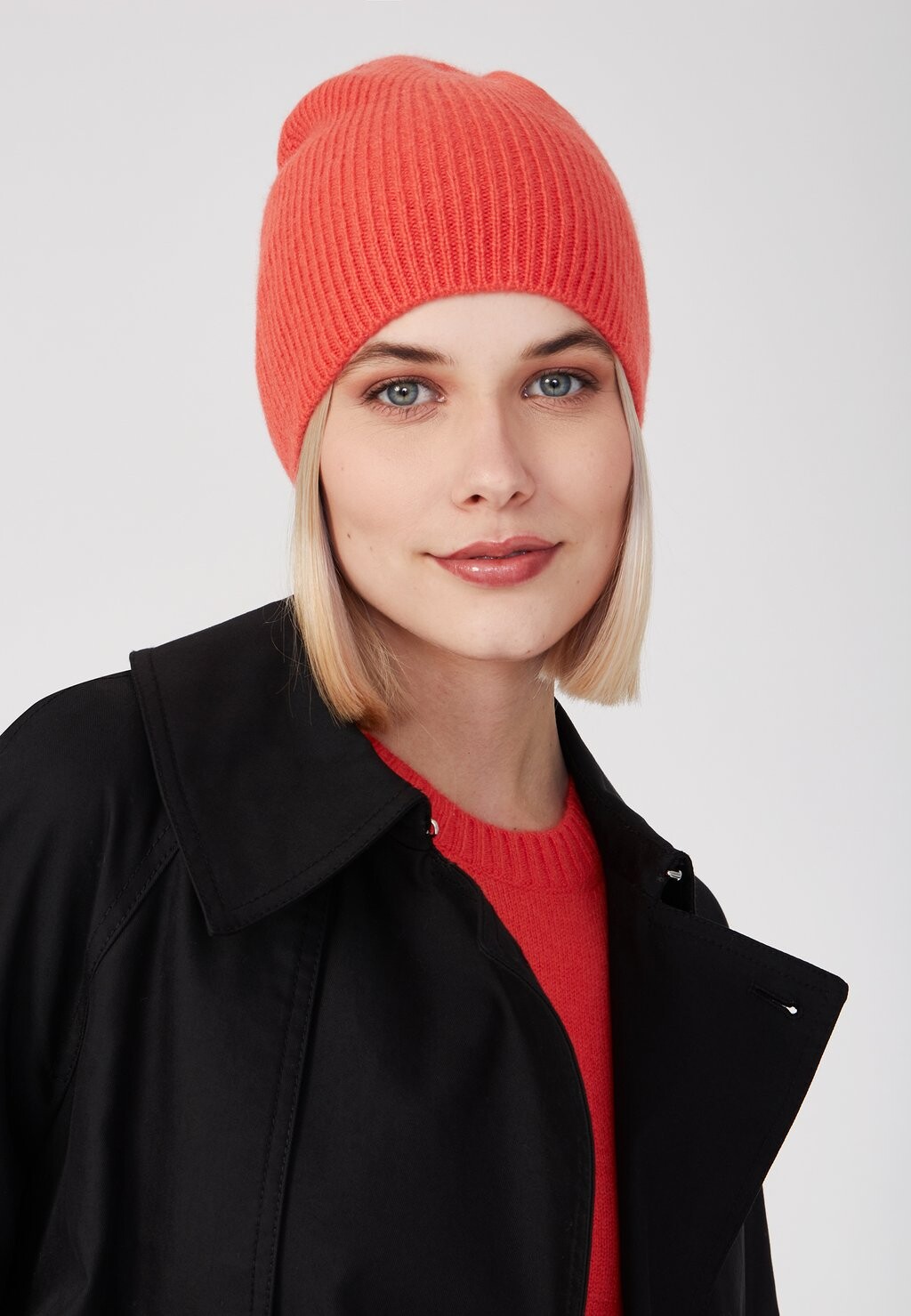 

Шапка FEIN Style Republic, цвет marigold