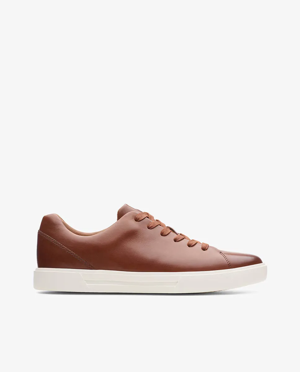 

Мужские кожаные низкие кроссовки с подошвой из ЭВА Clarks, цвет Cuero