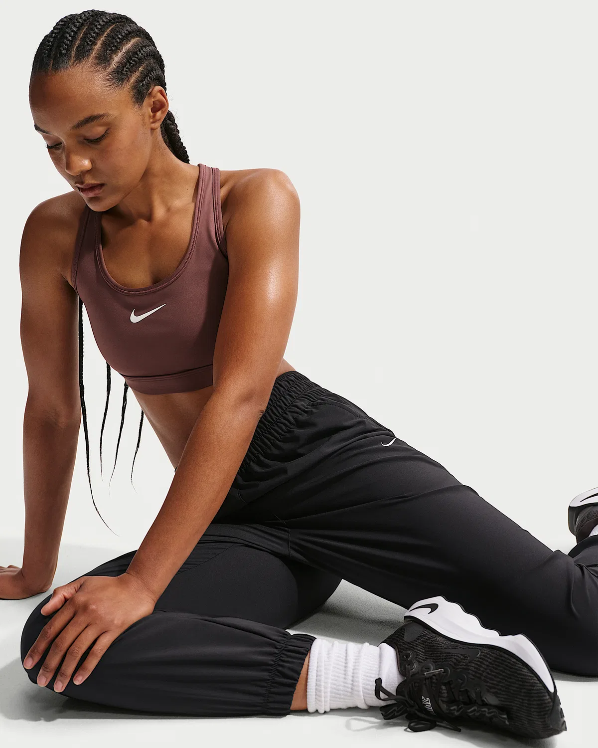 Женские джоггеры Nike One Dri-FIT с высокой посадкой 7/8, Black/White — фото 4