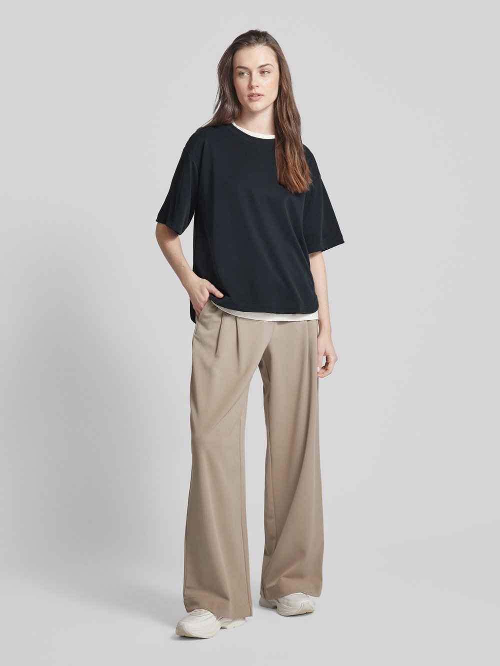 

Футболка с круглым вырезом Esprit, черный