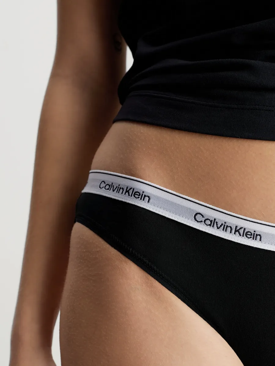 Трусики бикини Calvin Klein Underwear "5 PACK BIKINI (LOW-RISE)" (5 шт. в упаковке, 5 шт. в упаковке), с поясом с логотипом, черный — фото 4
