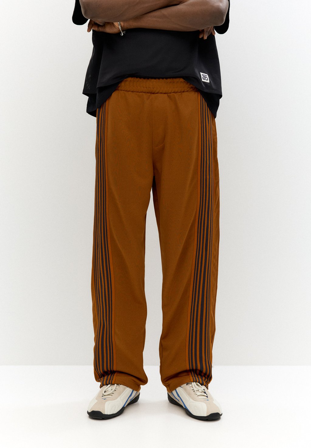 

Спортивные штаны JOGGER PULL&BEAR, оранжевый