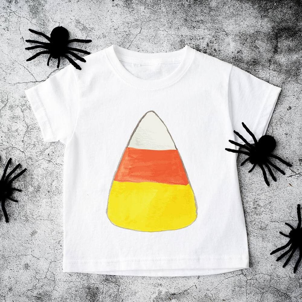 Футболка с короткими рукавами и графическим рисунком для малышей Candy Corn The Juniper Shop, белый — фото 2