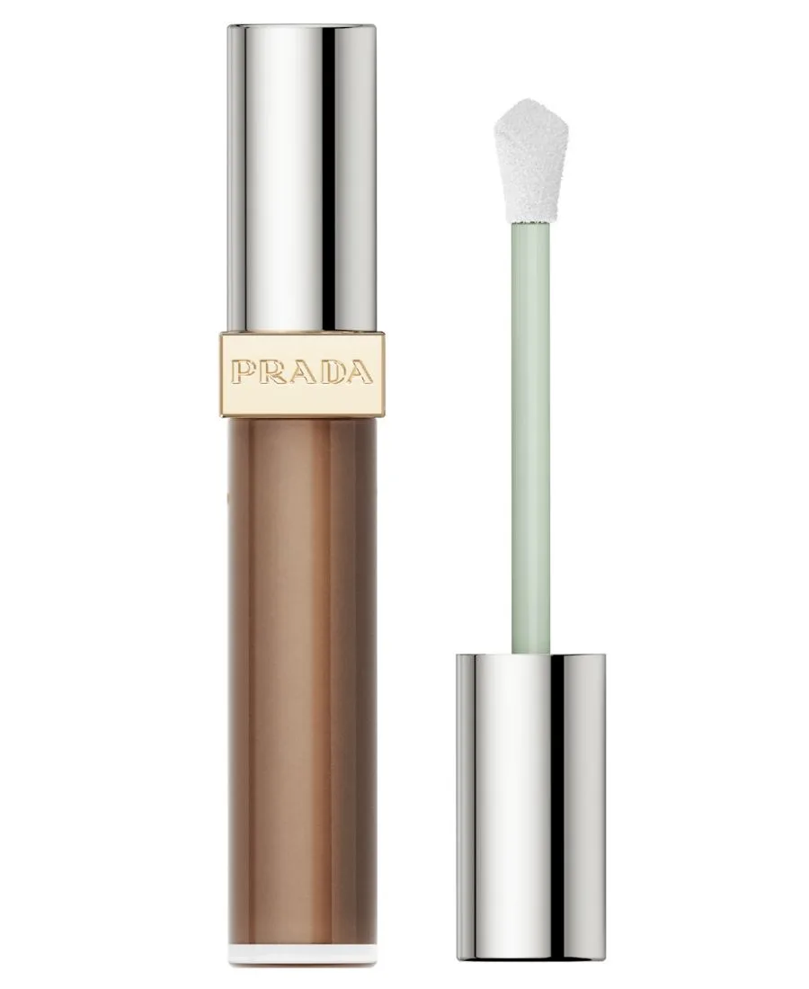 Консилер с эффектом размытия и микрокоррекции, 0,3 унции Prada Beauty, Dn7 - Deep Neutral