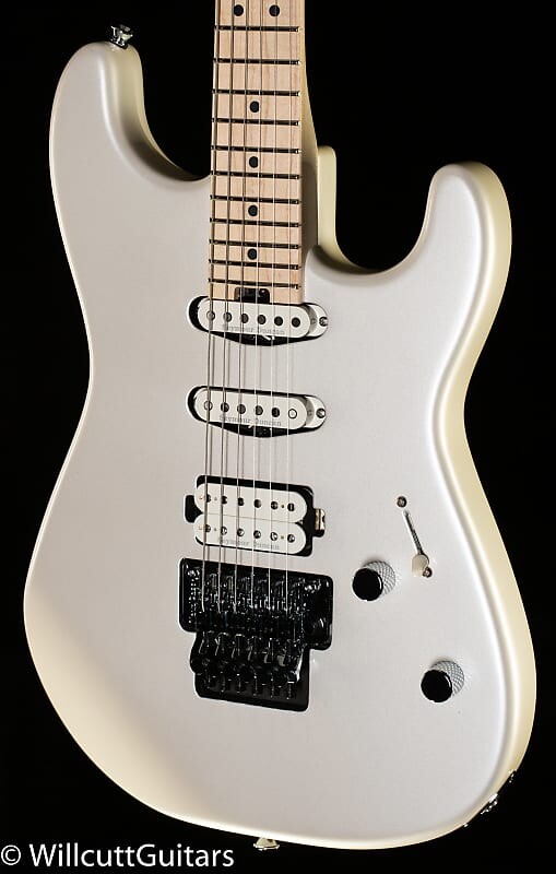 

Электрогитара Charvel Pro-Mod San Dimas Style 1 HSS FR M, Maple Fingerboard, Platinum Pearl - MC210740-8.53 lbs