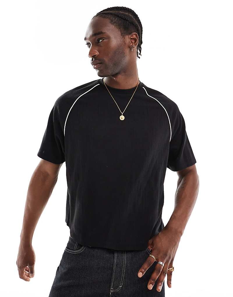 

Черная футболка ASOS DESIGN со спортивной окантовкой и свободным кроем свободного кроя