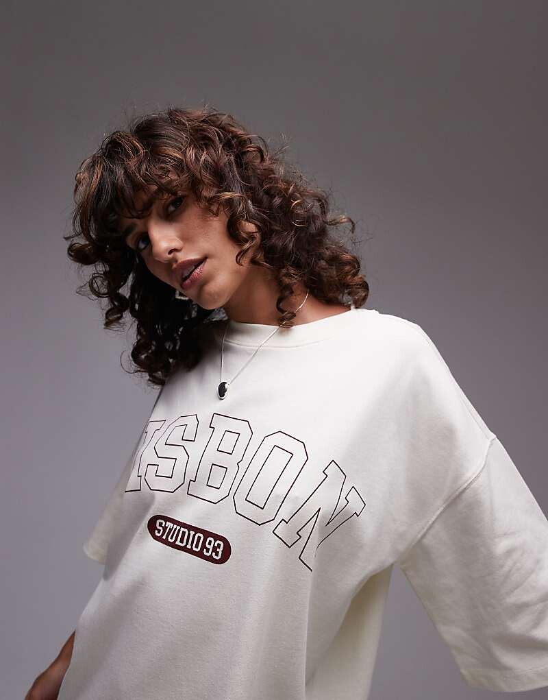 

Футболка оверсайз цвета экрю Topshop с изображением Лиссабона