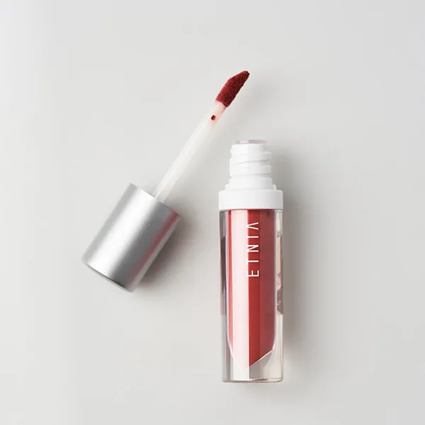 

Губная помада Fluid Matte Lipstick Etnia Cosmetics, N4