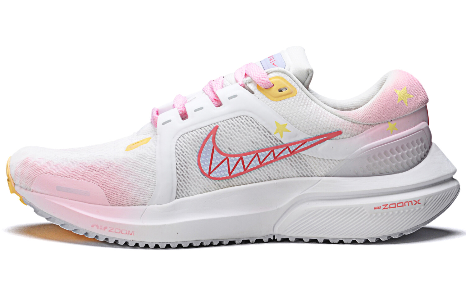 

Кроссовки Air Zoom Vomero 16 женские с низким верхом белого цвета Nike