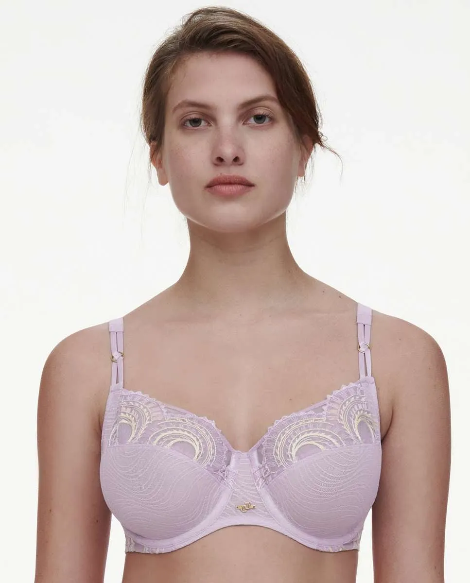 

Бюстгальтер на косточках Mystic Dream line с вышивкой и тюлем Chantelle, сиреневый