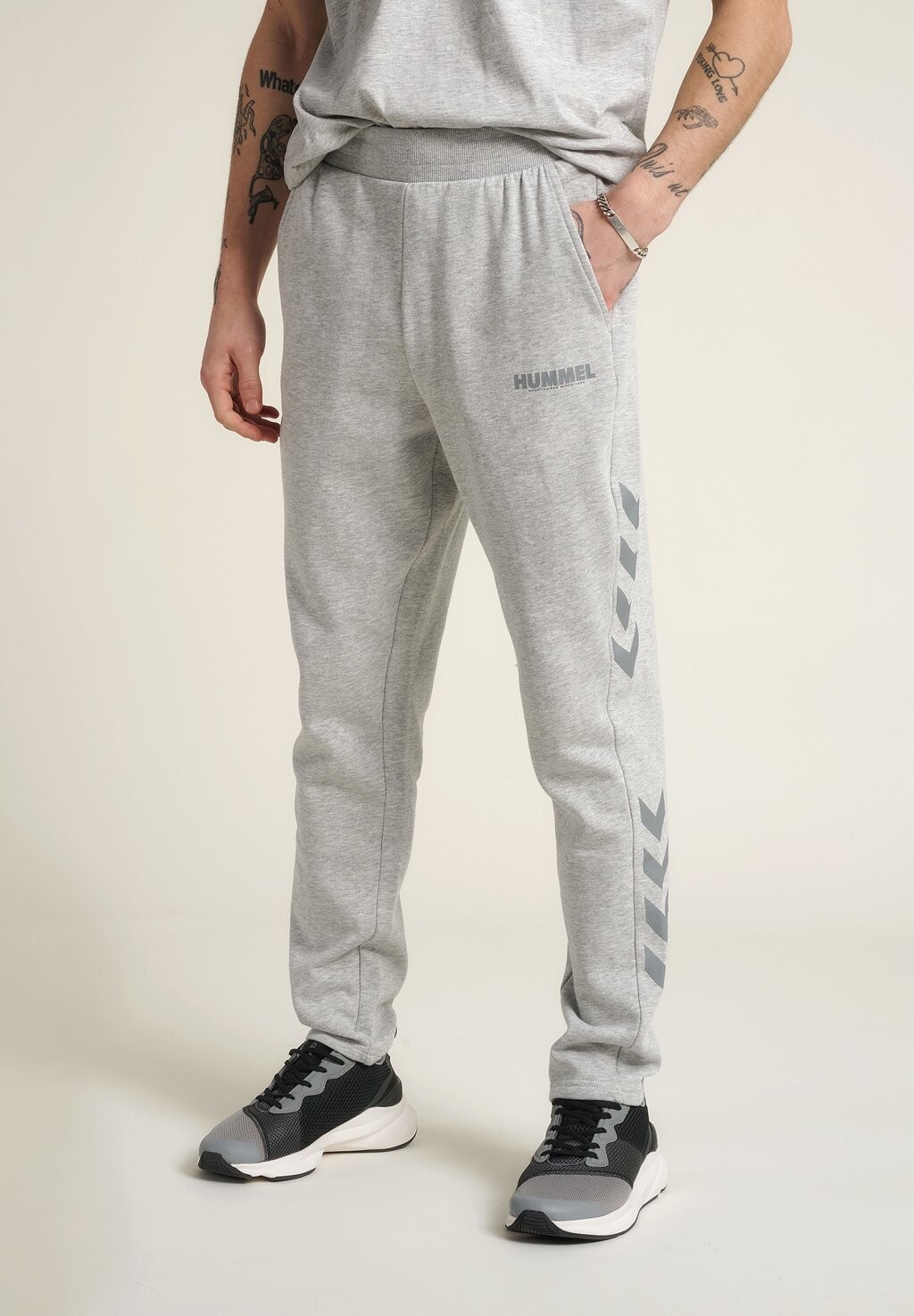 

Спортивные брюки Hummel LEGACY, цвет Grey Melange