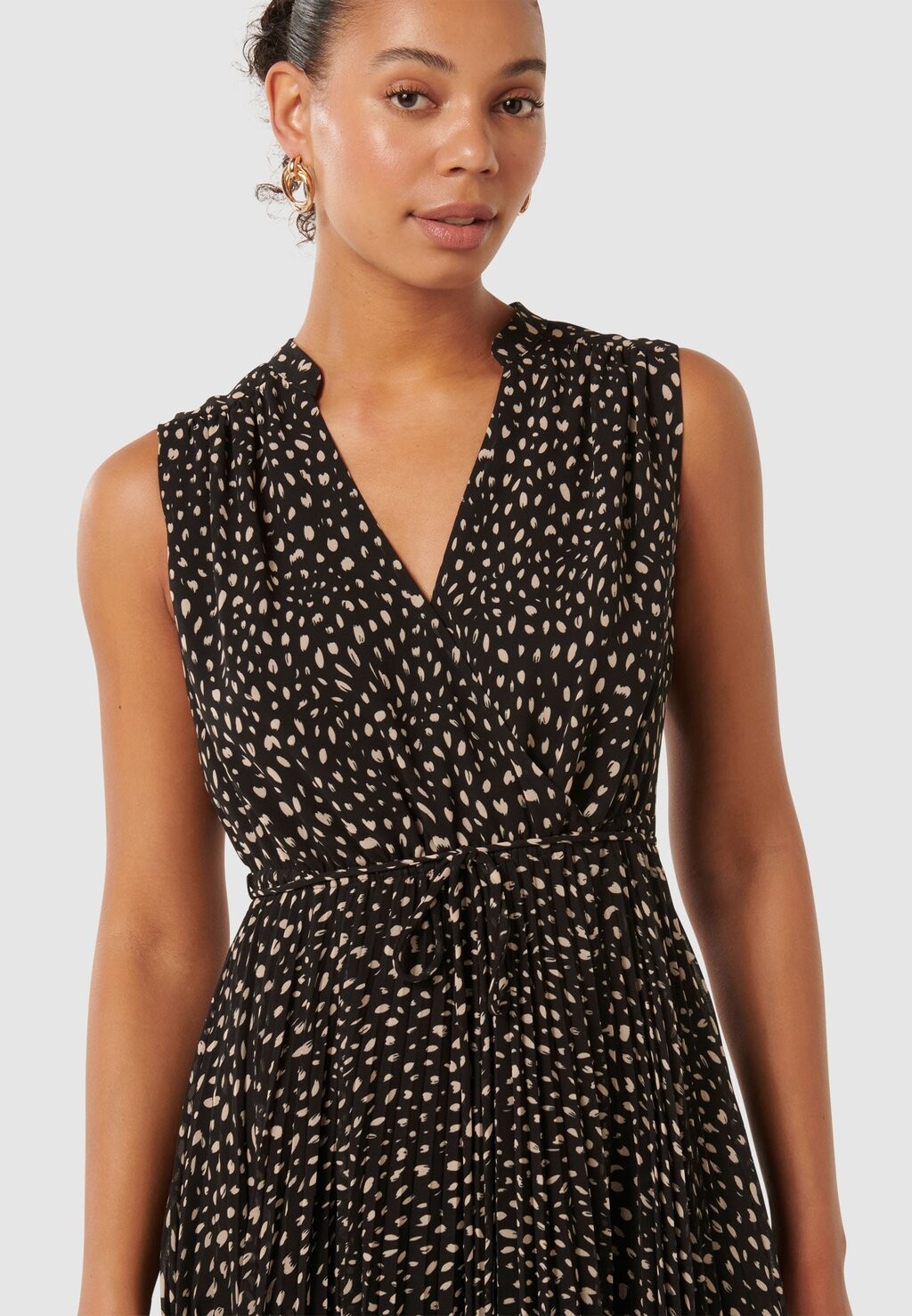 

Повседневное платье BARBARA PLEATED SLEEVELESS Forever New, разноцветный