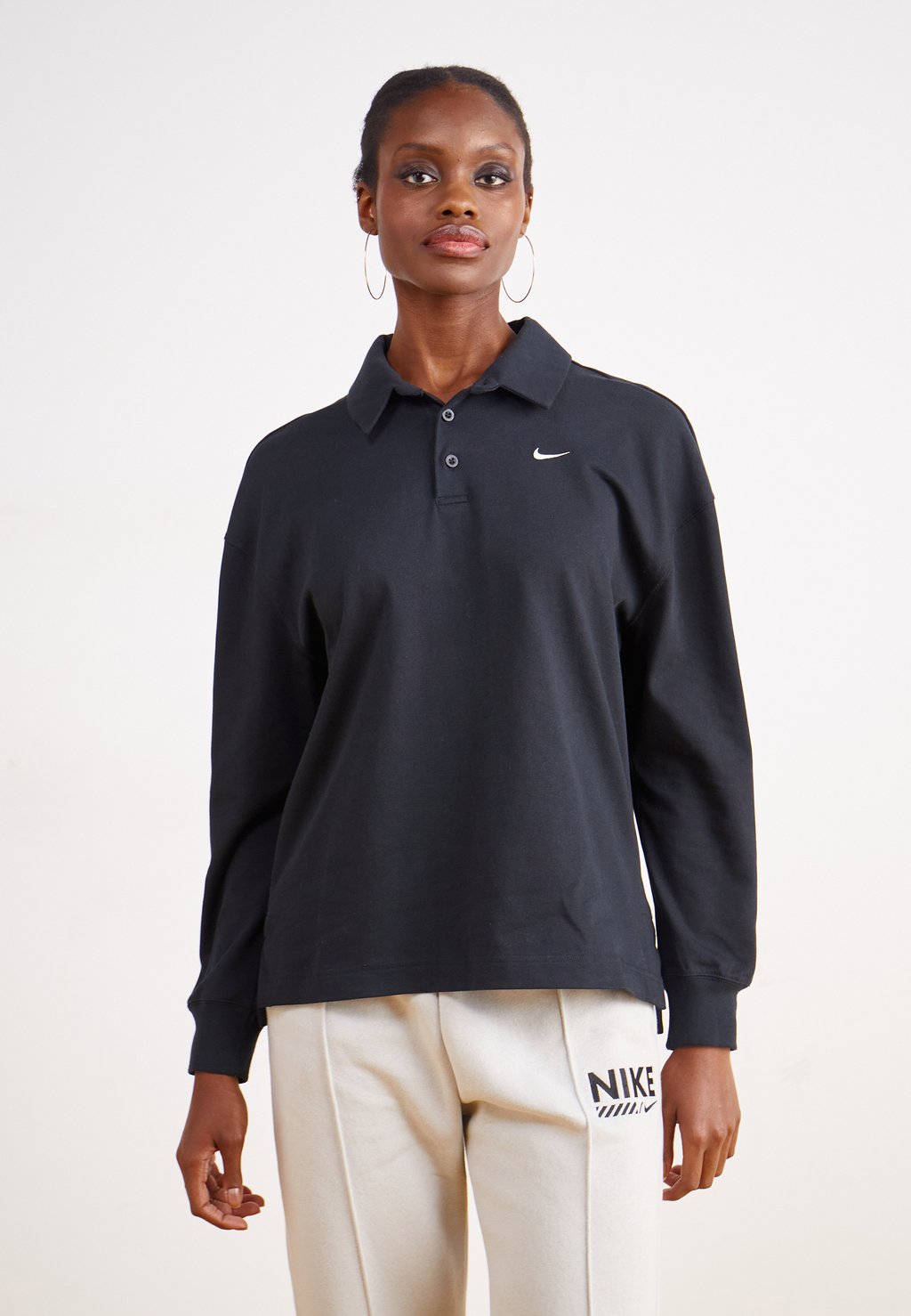 

Толстовка Nike Sportswear, черный