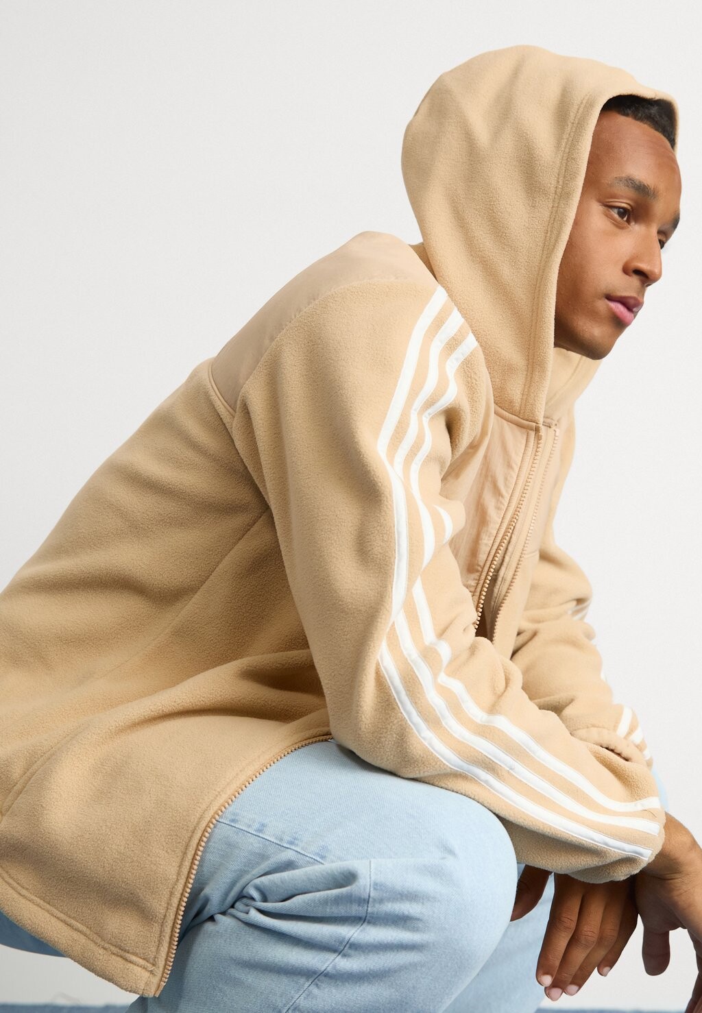 

Куртка ADICOLOR 3-STRIPES TEDDY FLEECE adidas, бежевый