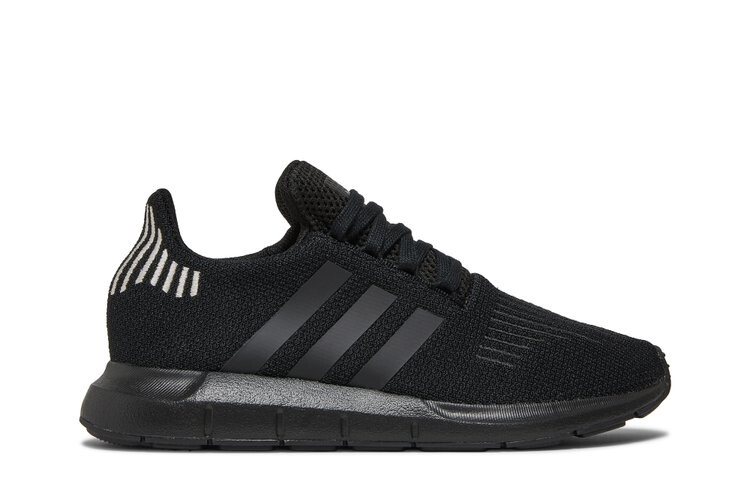 Кроссовки Adidas Wmns Swift Run, черный