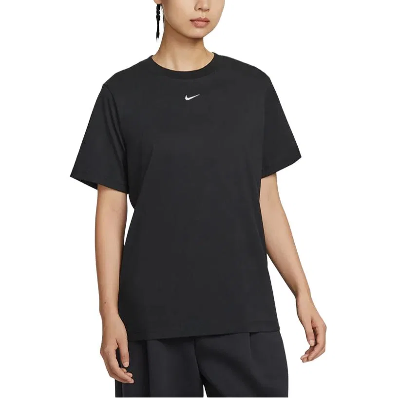 Спортивная футболка Sportswear женская Nike, Black | White — фото 4