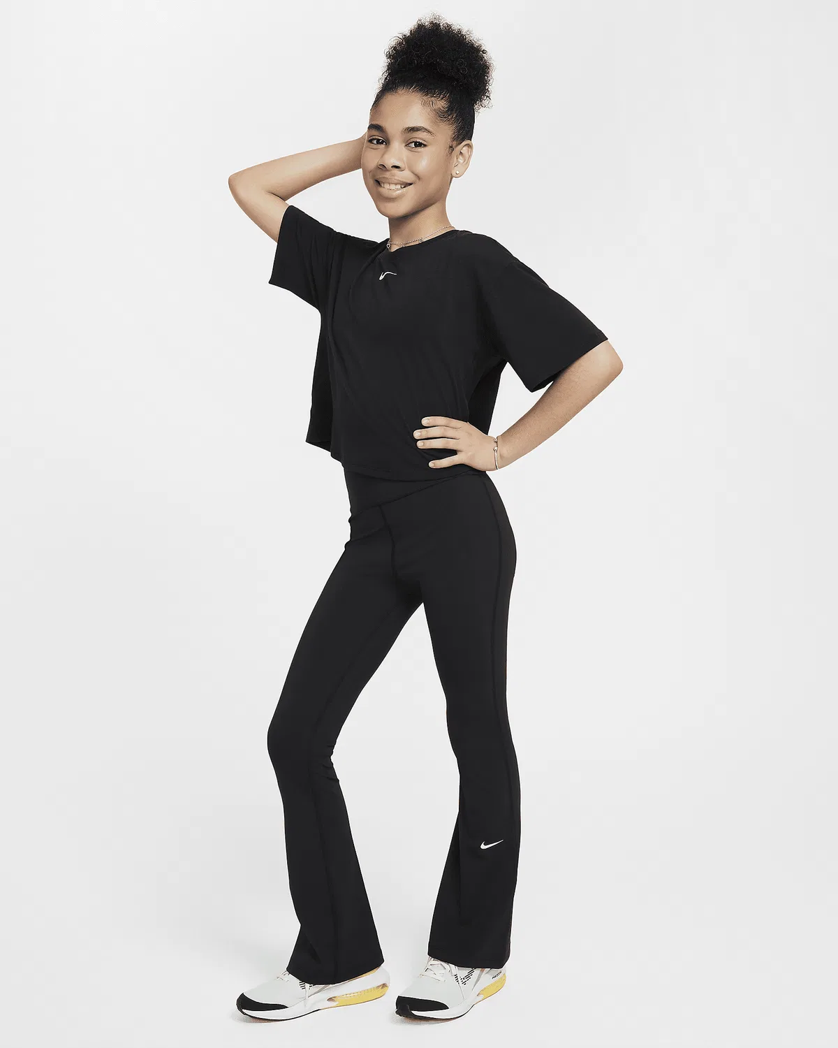 Детские леггинсы Nike One Dri-FIT с расклешенным низом, Black/White — фото 4