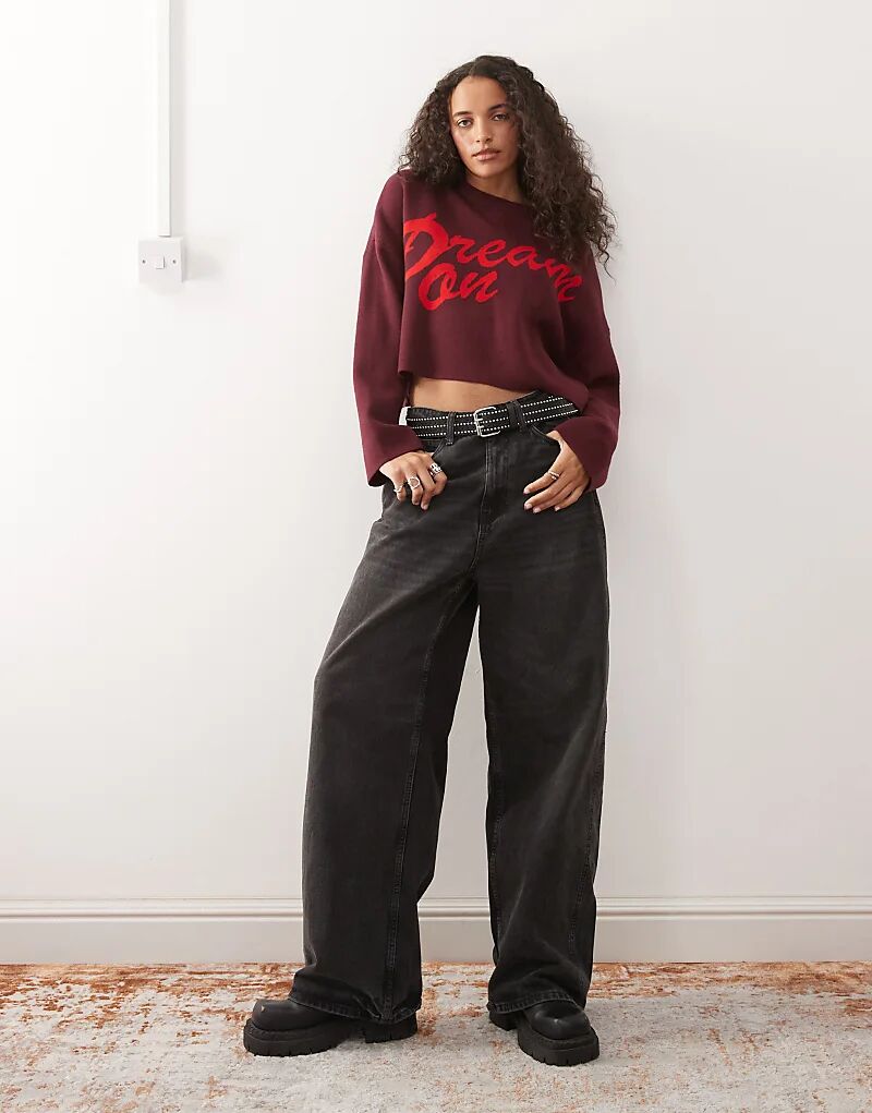 

Свободный трикотажный свитер Noisy May с круглым вырезом, бордовый с красным