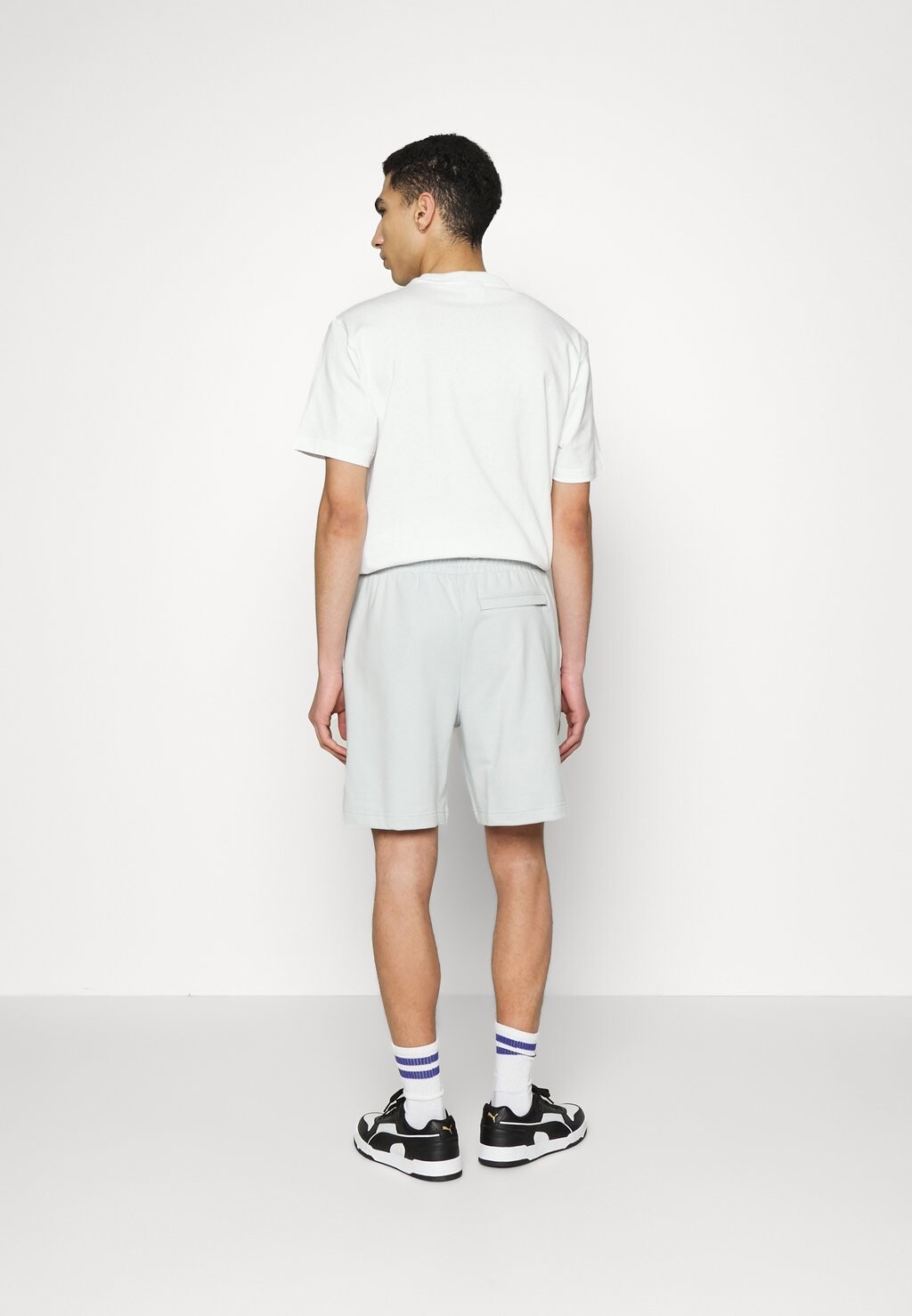 

Шорты Classics Pintuck Puma, платиново-серый