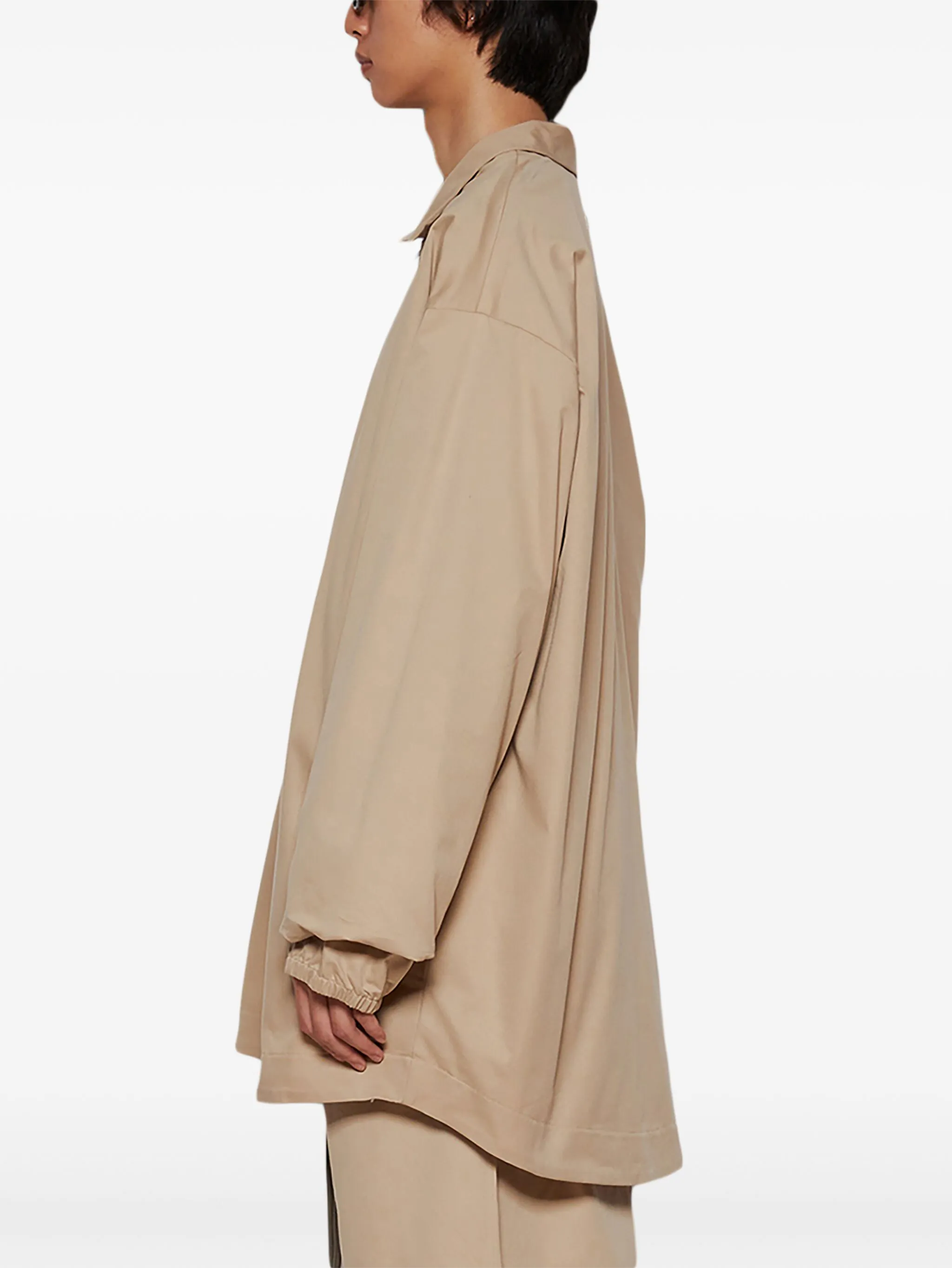 

Куртка-рубашка на молнии с нашивкой-логотипом Fear Of God Essentials, бежевый