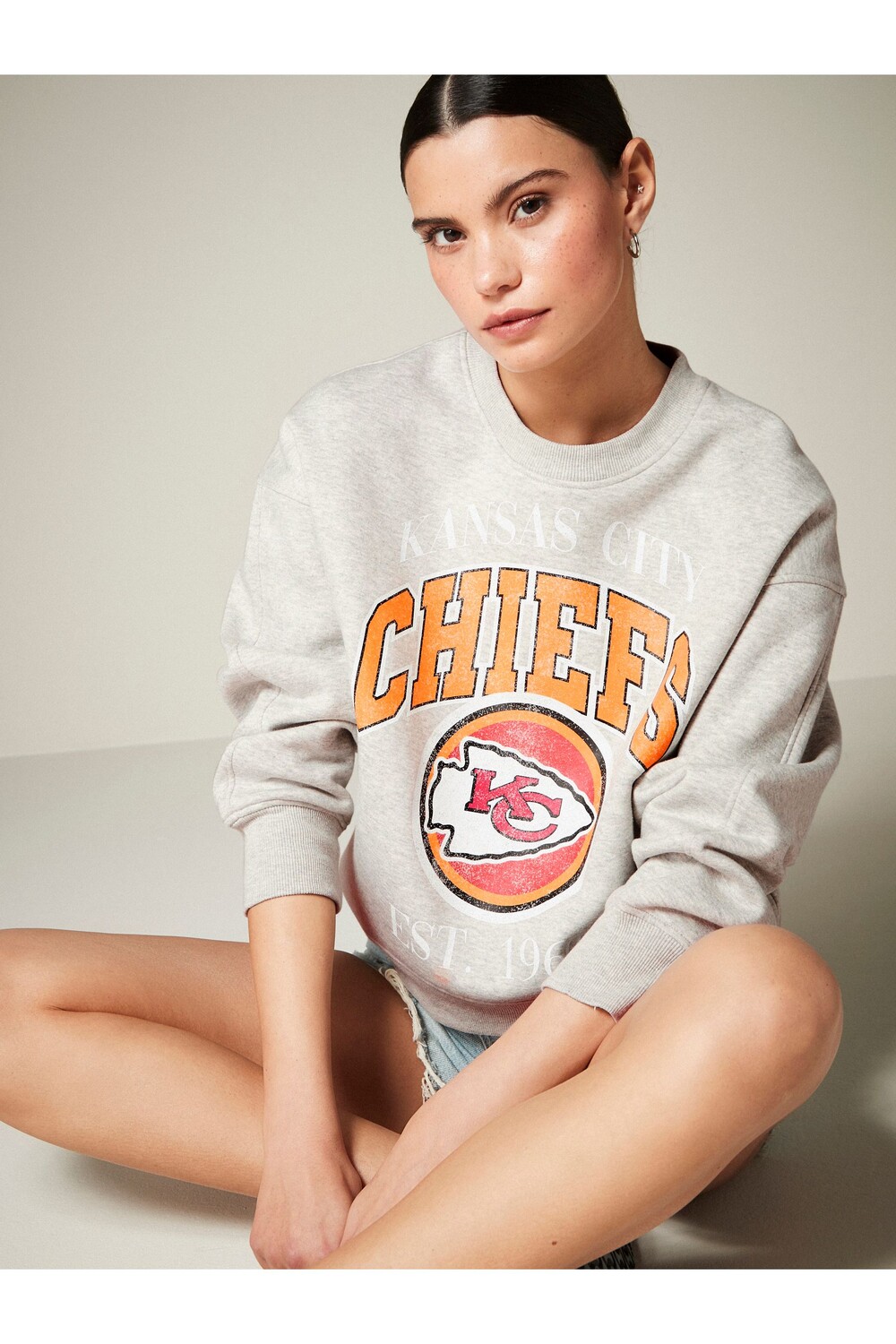 

Лицензия Nfl American Kansas City Chiefs Heavyweight свитшот с графическим слоганом Next, серый