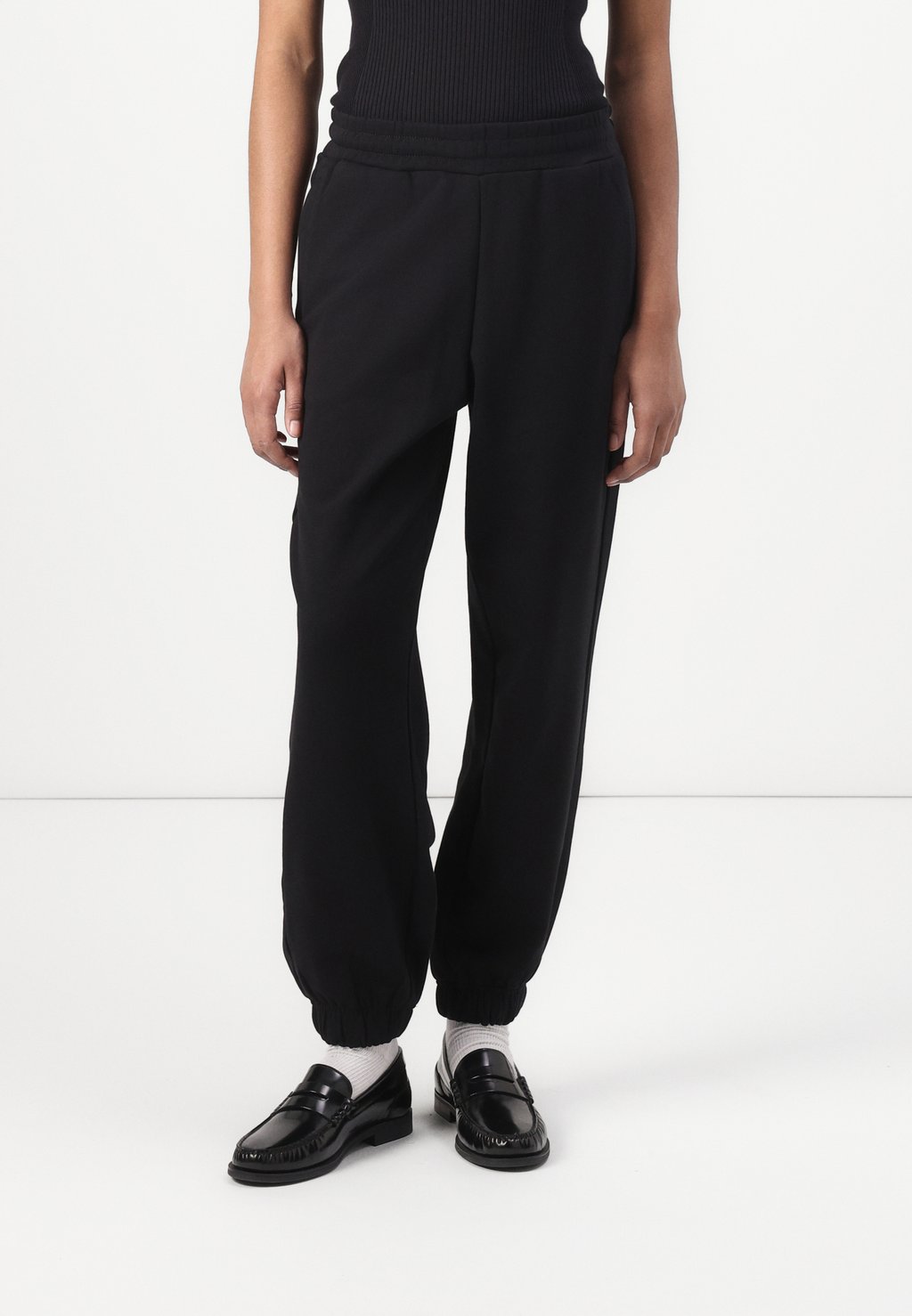 

Спортивные штаны FRENCH TERRY LOGO Calvin Klein, черный