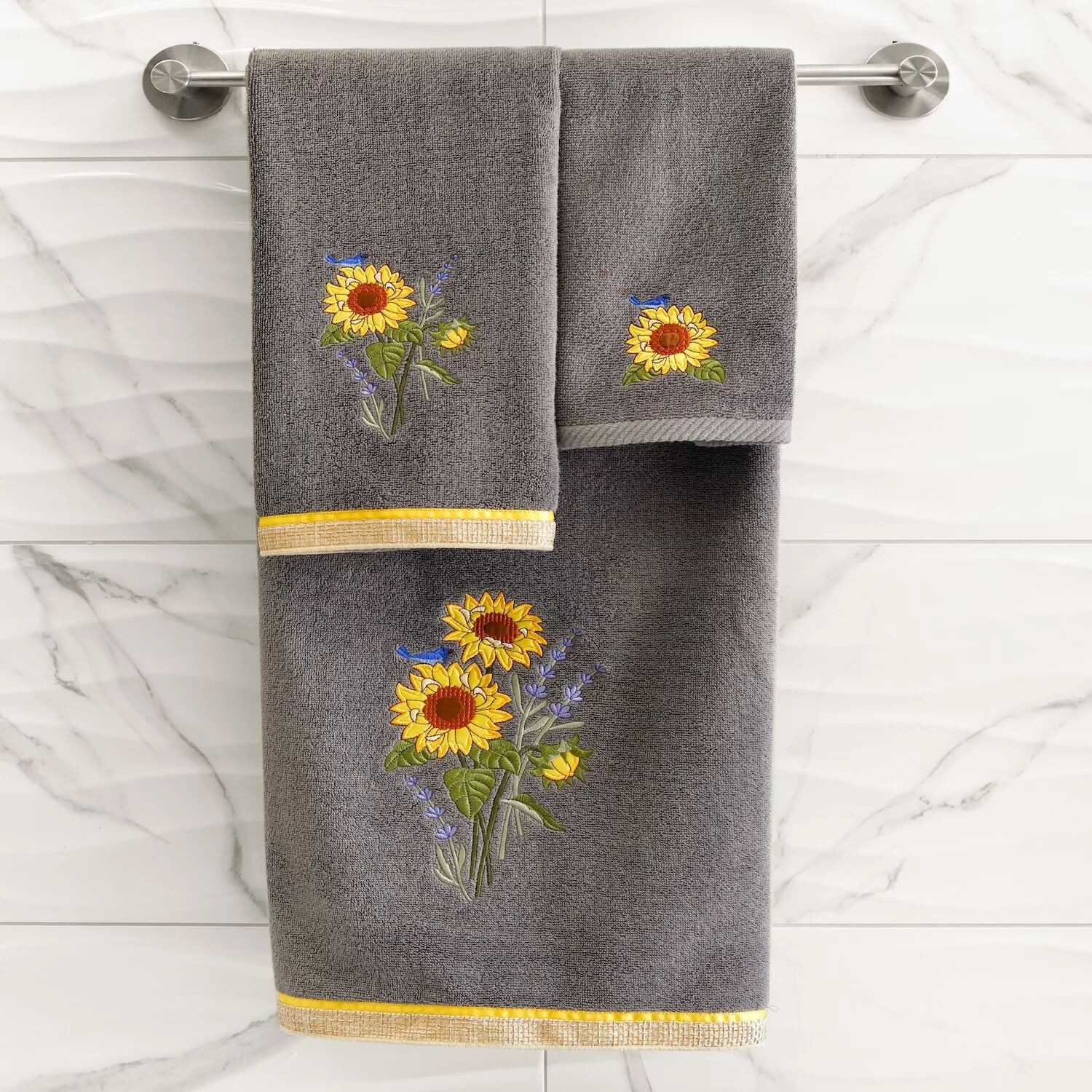 

Linum Home Textiles Турецкий хлопок Girasol Набор из 3 украшенных полотенец