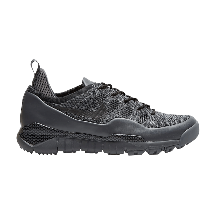 

Кроссовки Lupinek Flyknit Low 'Dark Grey', серый