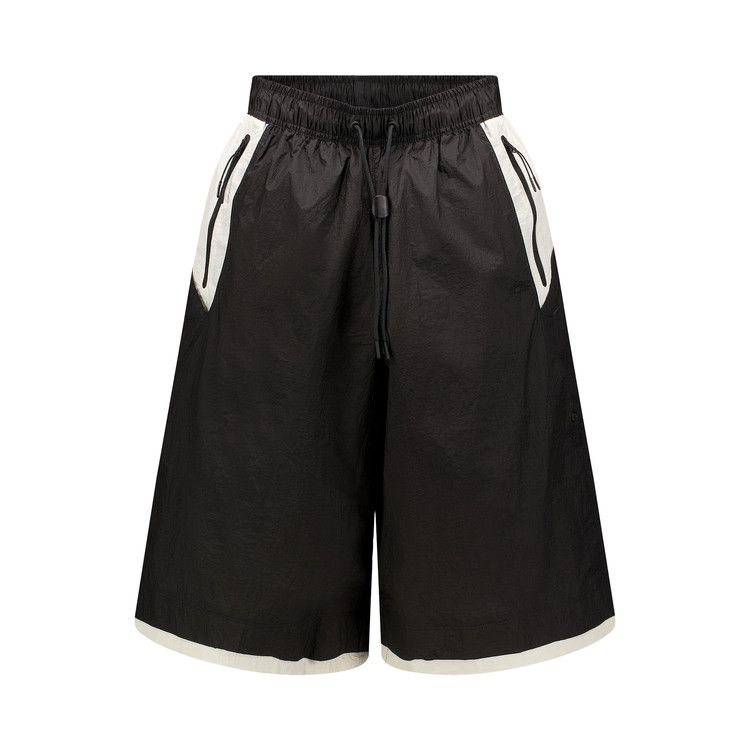 

Шорты Nike Tech Woven Oversized Shorts, Black/Light Bone/Black