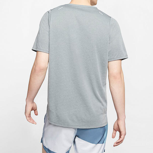 Футболка rise 365 running breathable small short sleeve gray Nike, серый — фото 2