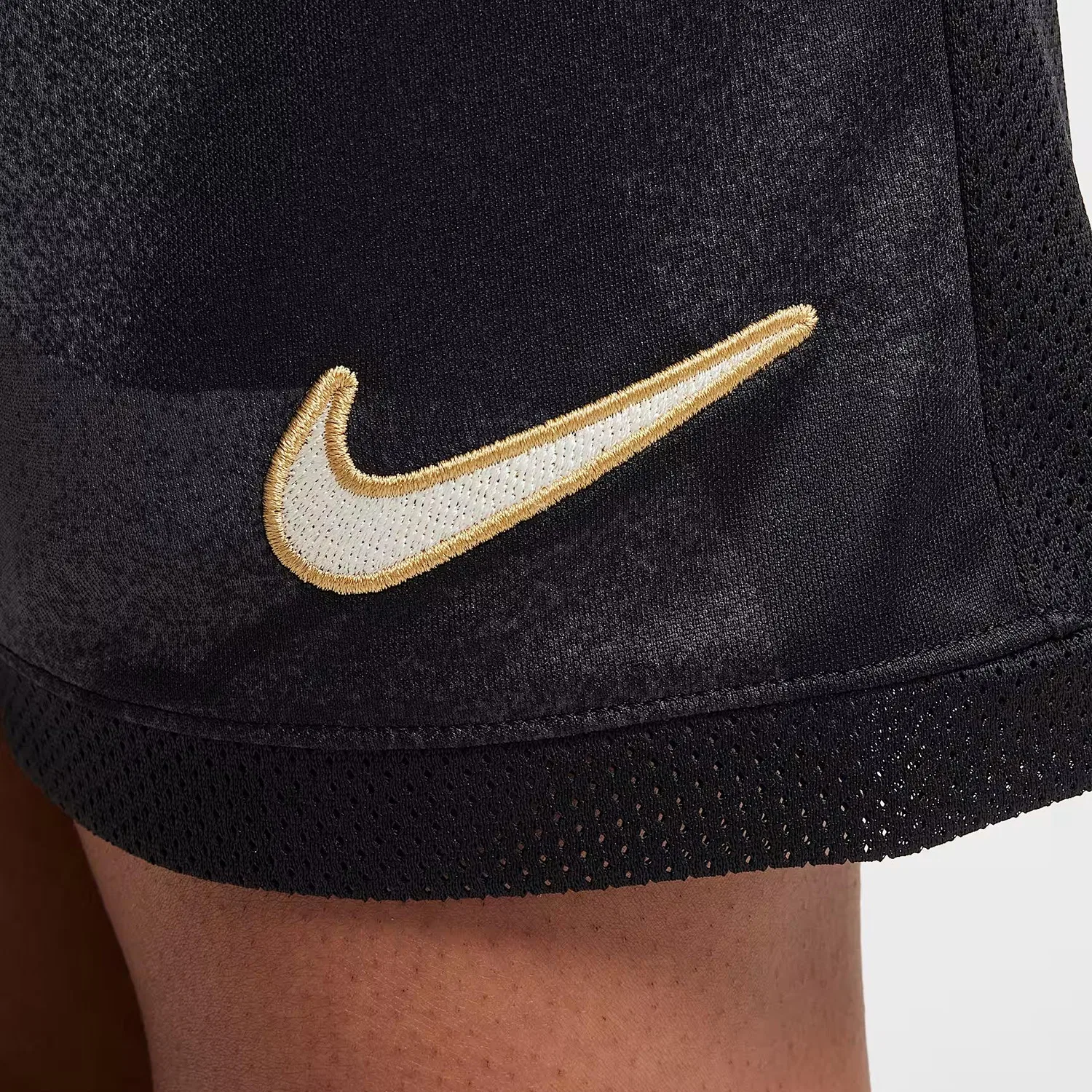 Шорты Nike Grade School Shorts Moderate черные — фото 4