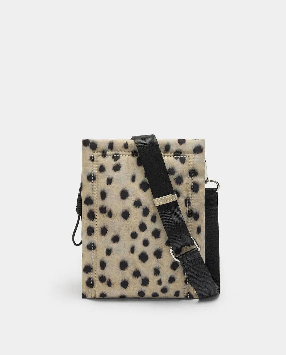 

Тонкая женская сумка на молнии с анималистичным принтом Parfois, мультиколор