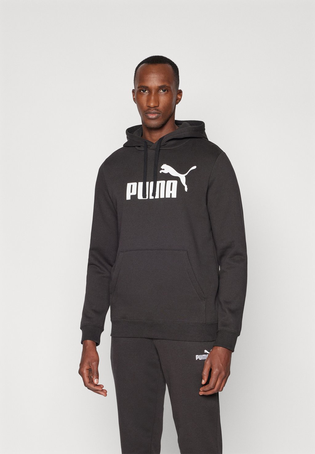 

Толстовка с капюшоном LOGO HOODIE Puma, черный