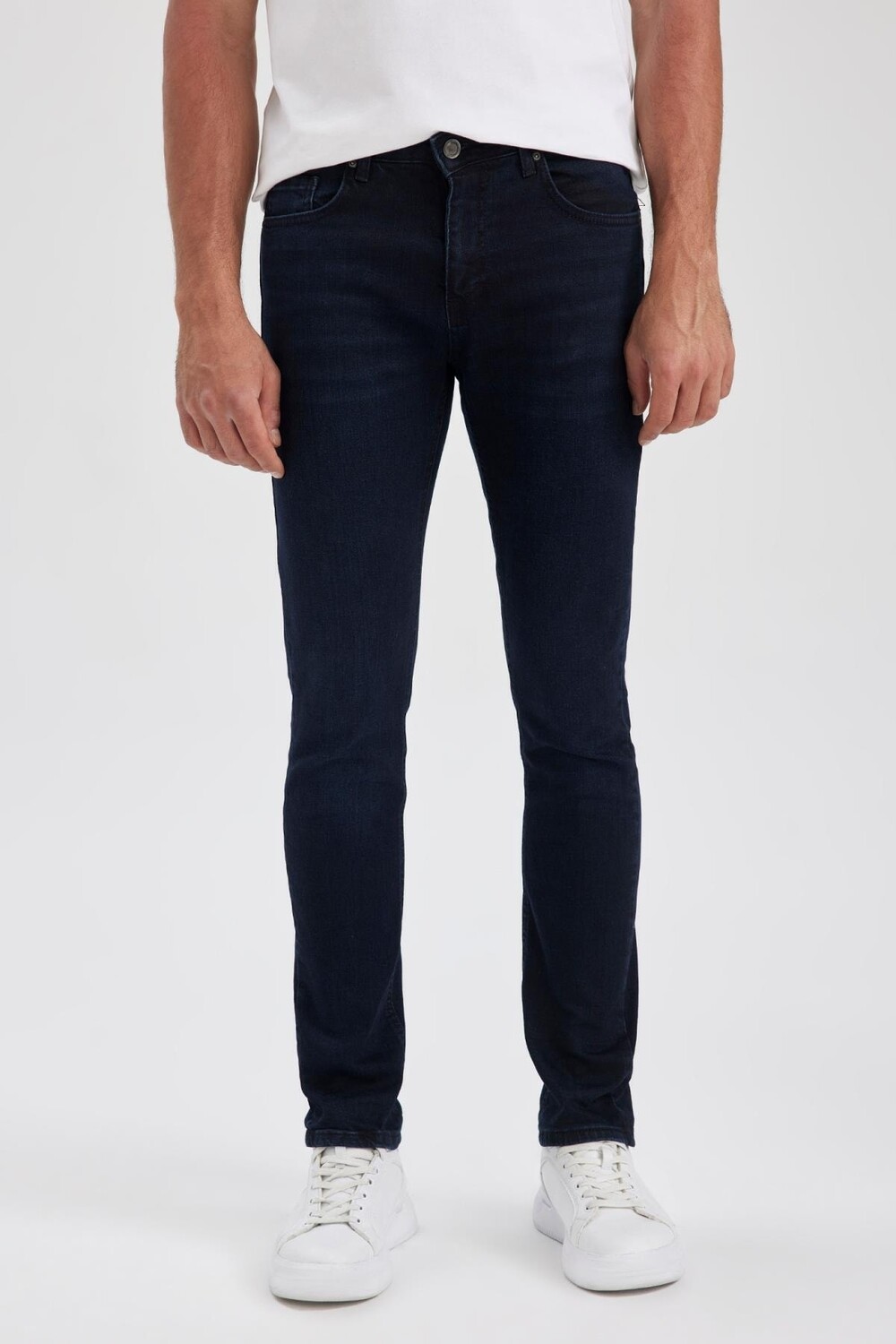 

Pedro Slim Fit Джинсовые брюки узкого кроя с нормальной талией и узкими штанинами DeFacto, темно-синий