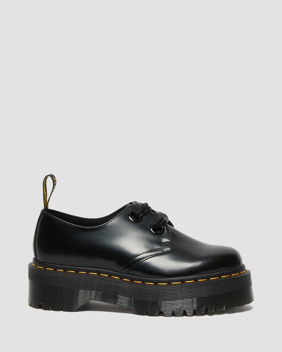 

Женские кожаные туфли на платформе Holly Dr. Martens