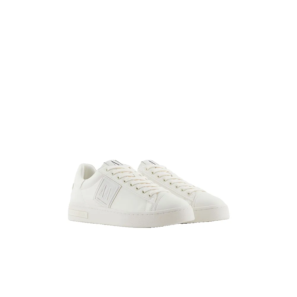 

Кроссовки Armani Exchange XUX252_XV805, белый