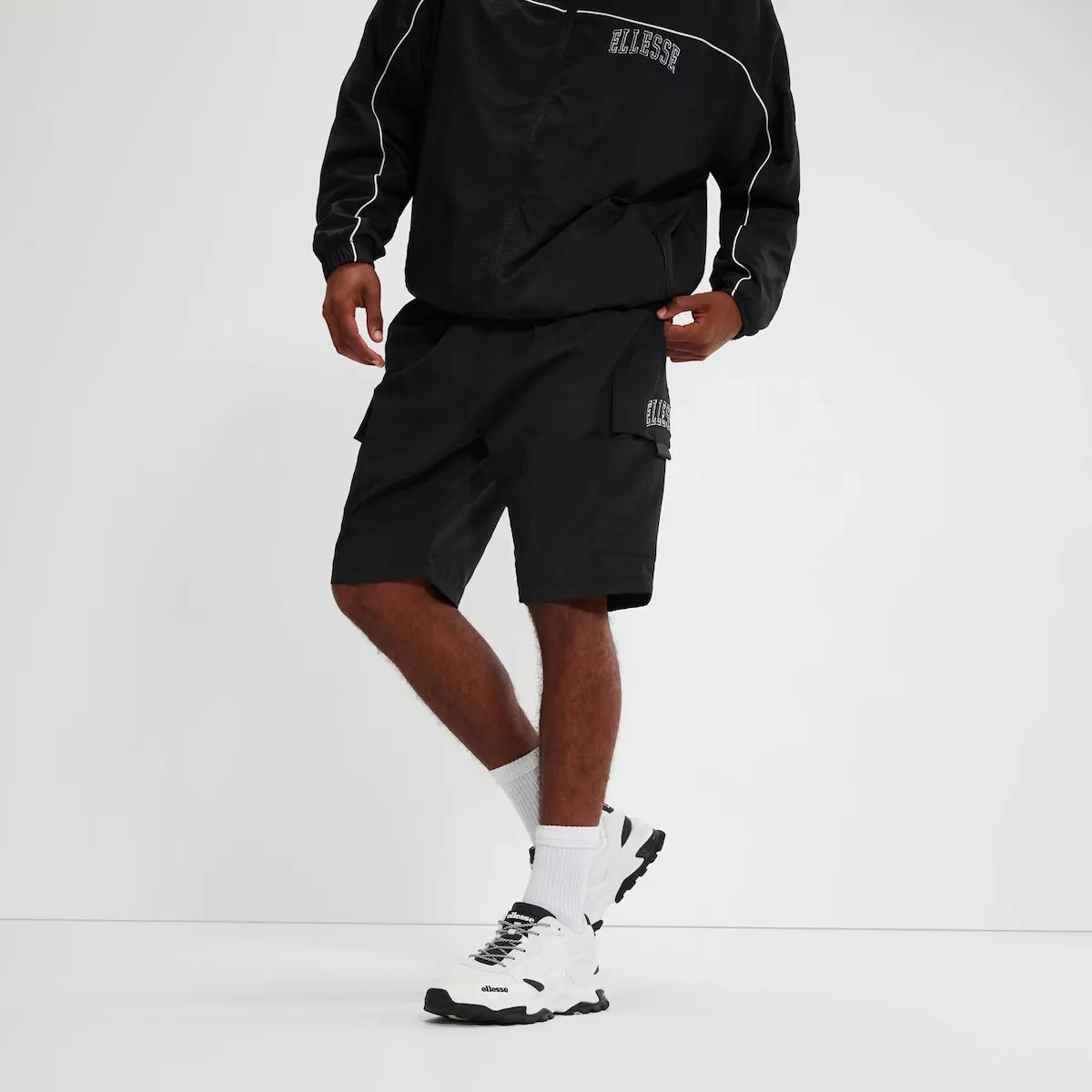 

Yulio Cargo Ellesse Мужские шорты, чёрный