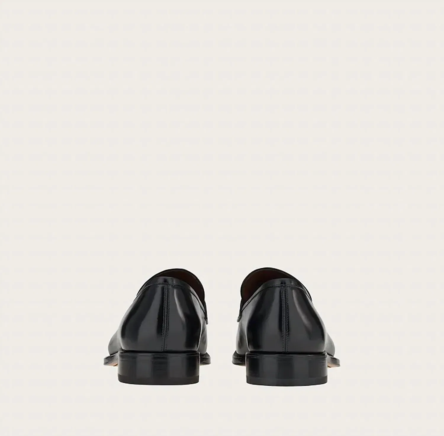 Salvatore Ferragamo Мужские кожаные лоферы Penny черного цвета — фото 3