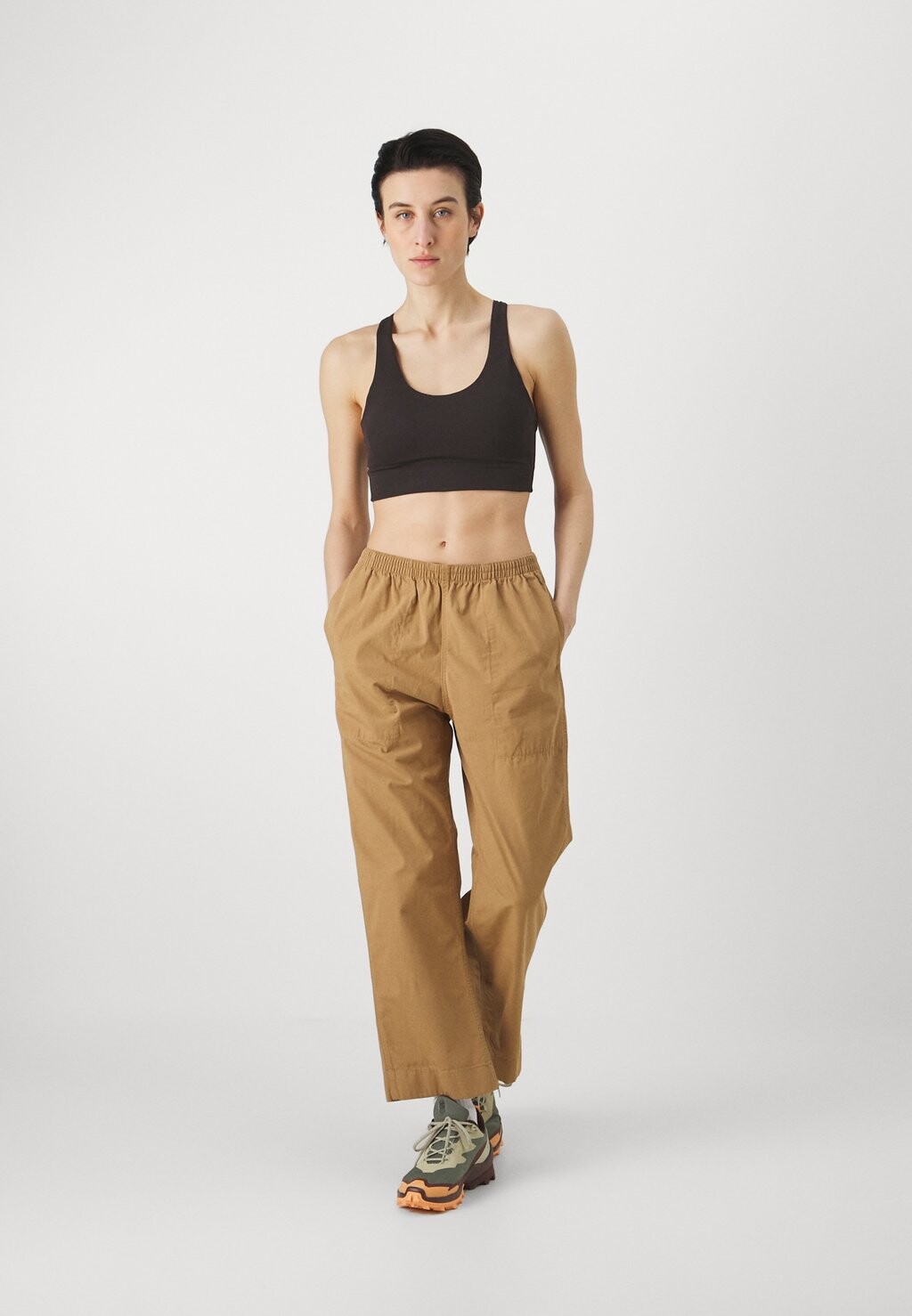 Спортивный бюстгальтер средней поддержки MAIPO MID IMPACT BRA Patagonia, цвет black — фото 2