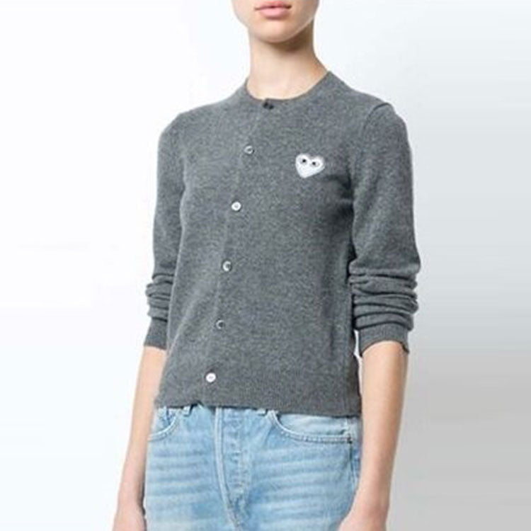Кардиган (WMNS) COMME des GARCONS PLAY Cardigan White Emblem 'Grey' AZ-N061-051-3, серый — фото 3