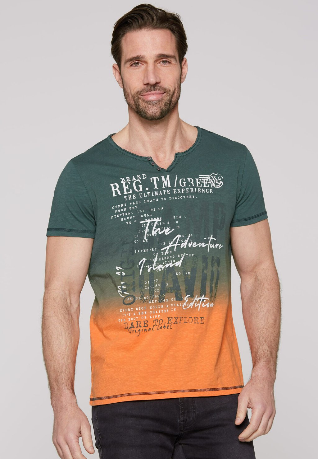 

Футболка с принтом DIP DYE IM VINTAGE LOOK Camp David, зеленый