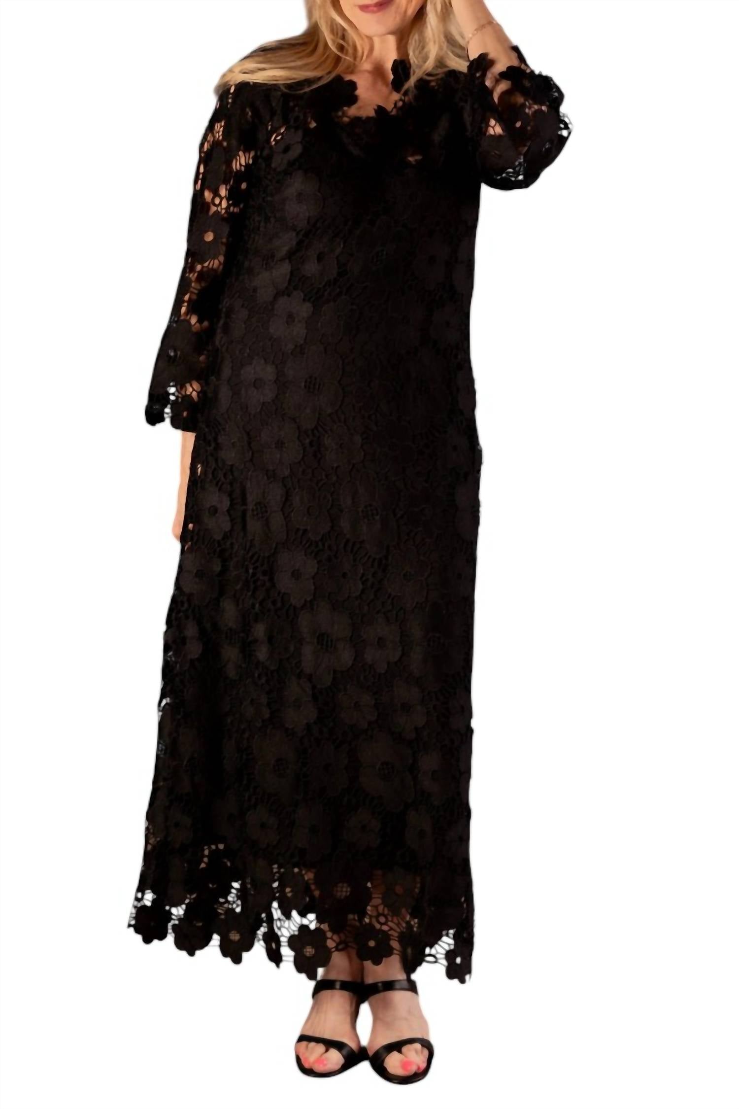 

Поэтическое макси-платье в черном цвете Sweet Generis