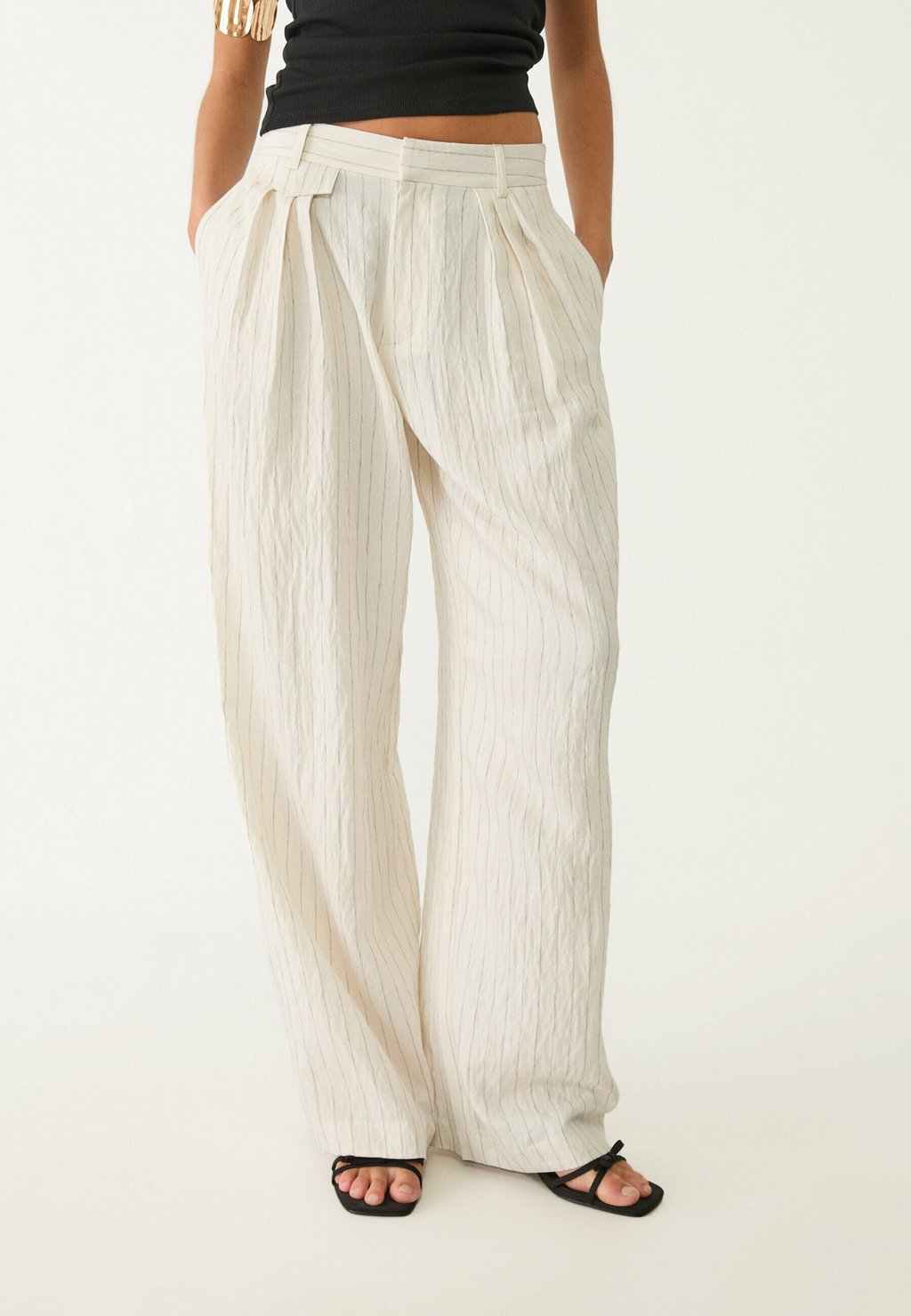 

Брюки STRIPED Stradivarius, белый