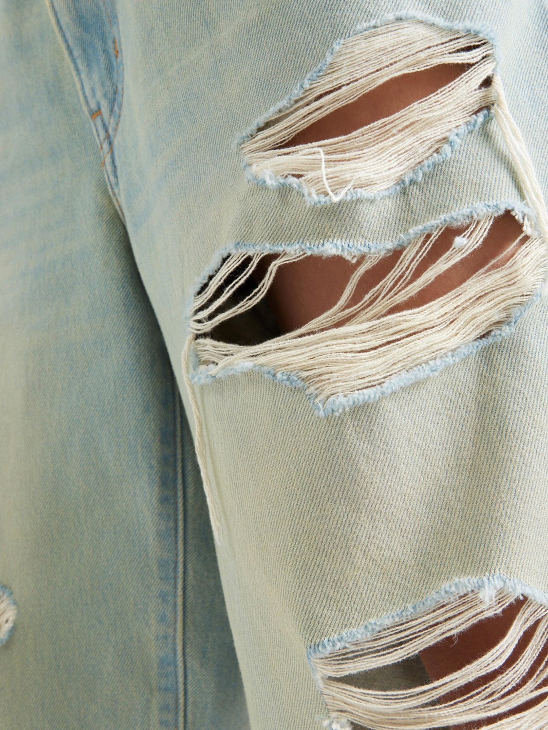 LEVI'S  Джинсовые шорты с широкими штанинами 'Middy Jorts' в пастельно-голубом цвете — фото 2