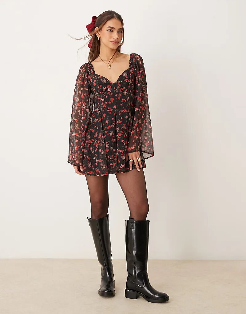 

Длинный комбинезон Miss Selfridge с черным мелким цветочным принтом