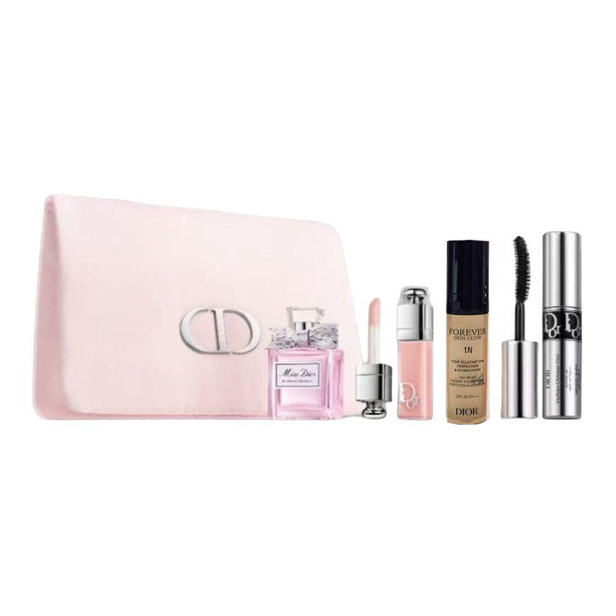 

Набор образцов косметики Blossom Bouquet для легкого нанесения и коррекции тона кожи из четырех предметов + косметичка DIOR